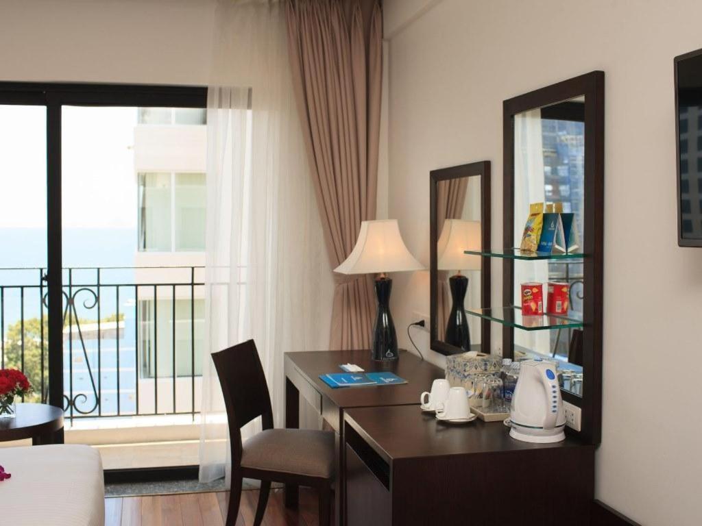 Legendsea Hotel Nha Trang Exterior photo