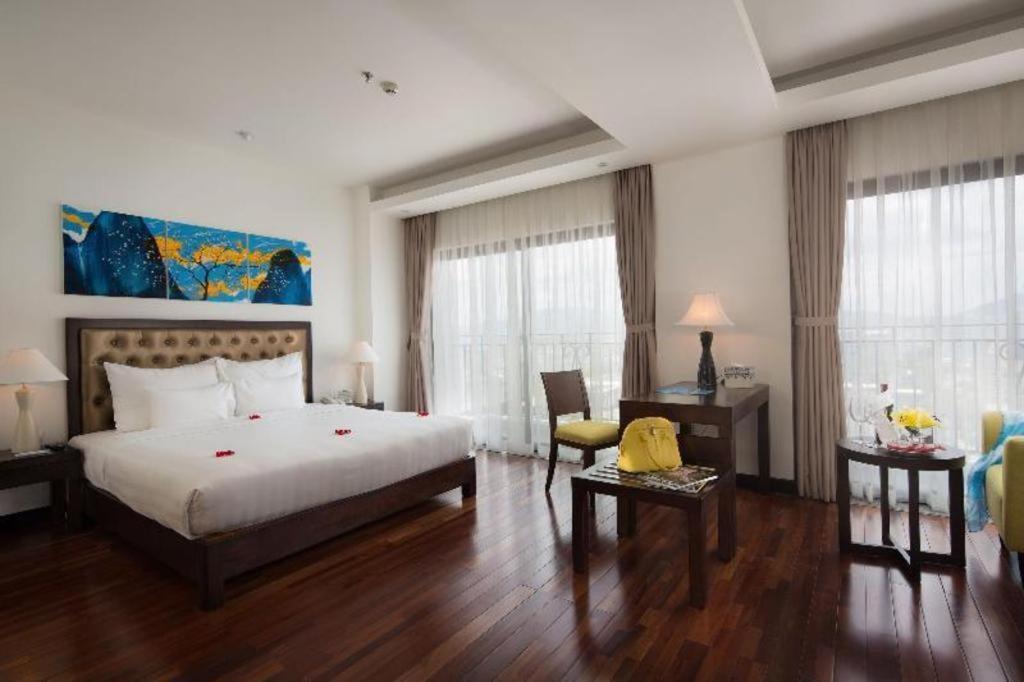 Legendsea Hotel Nha Trang Exterior photo